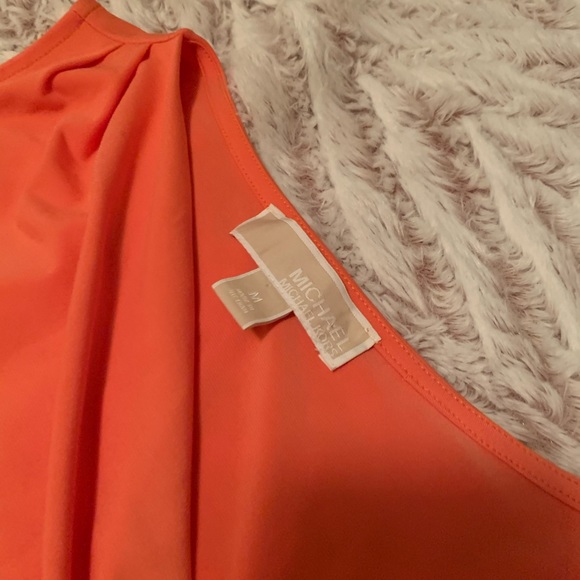 Top - Picture 2 of 4